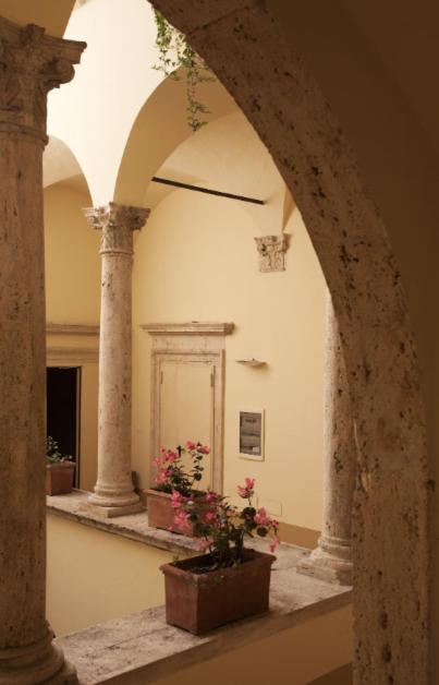 Palazzo Guiderocchi Ascoli Piceno Exterior foto